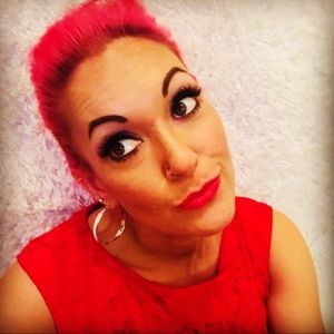 Meet your Posher, Anitra